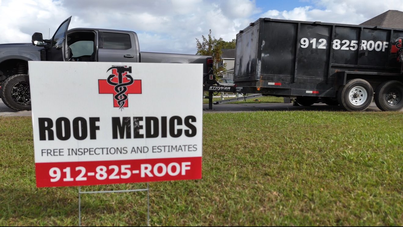 roof medics yard sign
